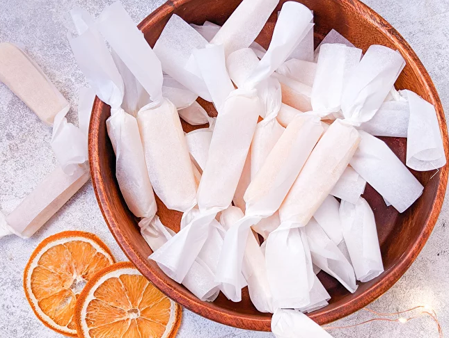 [Мария Мамаева] Сливочные ириски (2022)_0.png